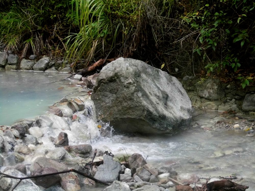 菲律宾游散记（46）-杜马盖地（4）：火山口真正的温泉