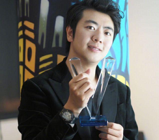 钢琴家郎朗知名度,钢琴大师郎朗是什么级别的人士呢