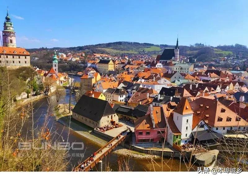 安在300栋老宅里的欧洲古镇文旅，CK小镇成名之法