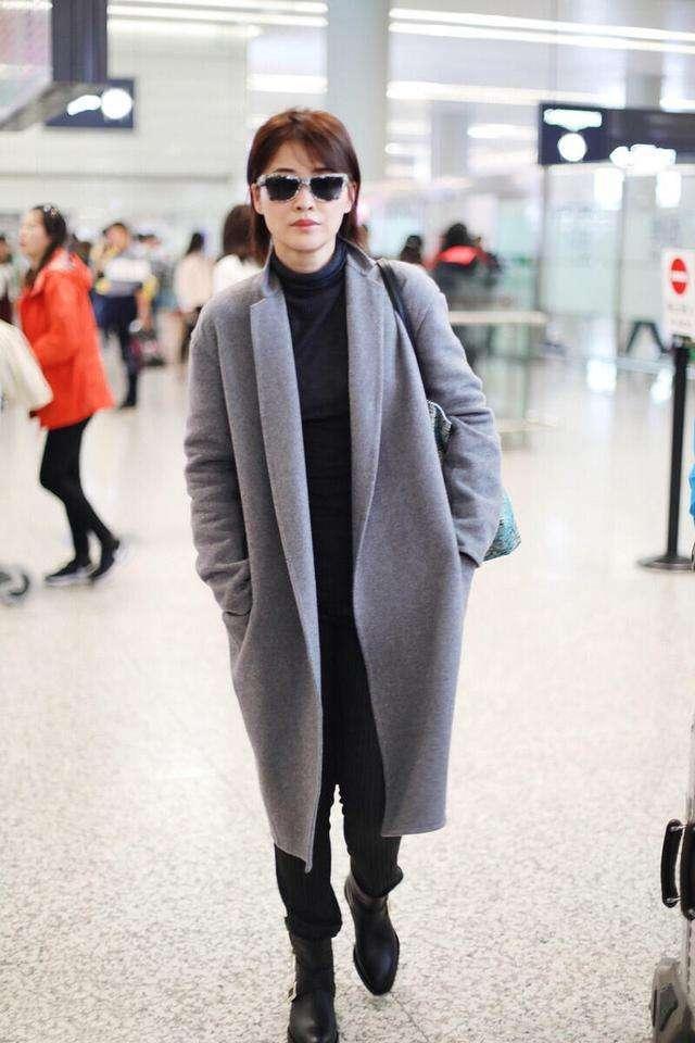 梅婷黑色大衣搭配图,梅婷穿大衣