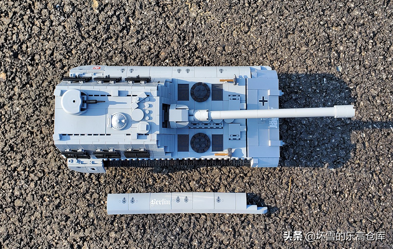 cobi积木虎式坦克拼装视频,cobi积木雪地豹式坦克