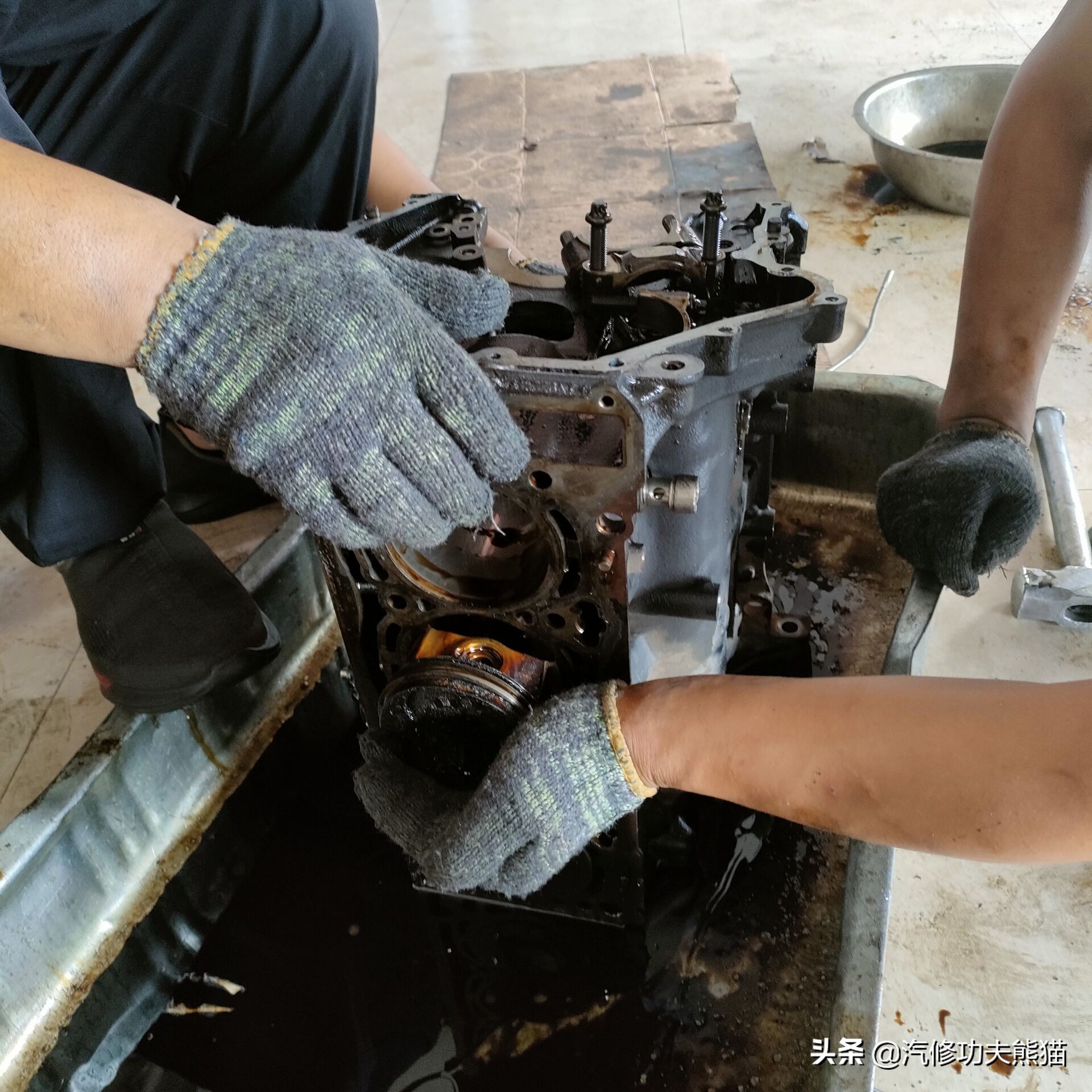 奥迪q5烧机油值不值得买,2015款奥迪q5舒适型烧机油