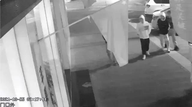 凌晨，18部iPhone被盗！义乌警方调查发现