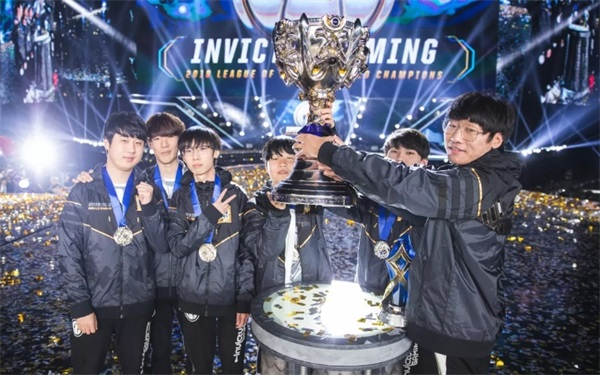 英雄联盟经典百大战役,英雄联盟lpl历年世界赛名场面超燃