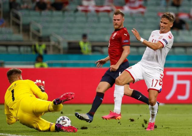 英超足球俱乐部狼队,英超狼队对布伦特福德直播