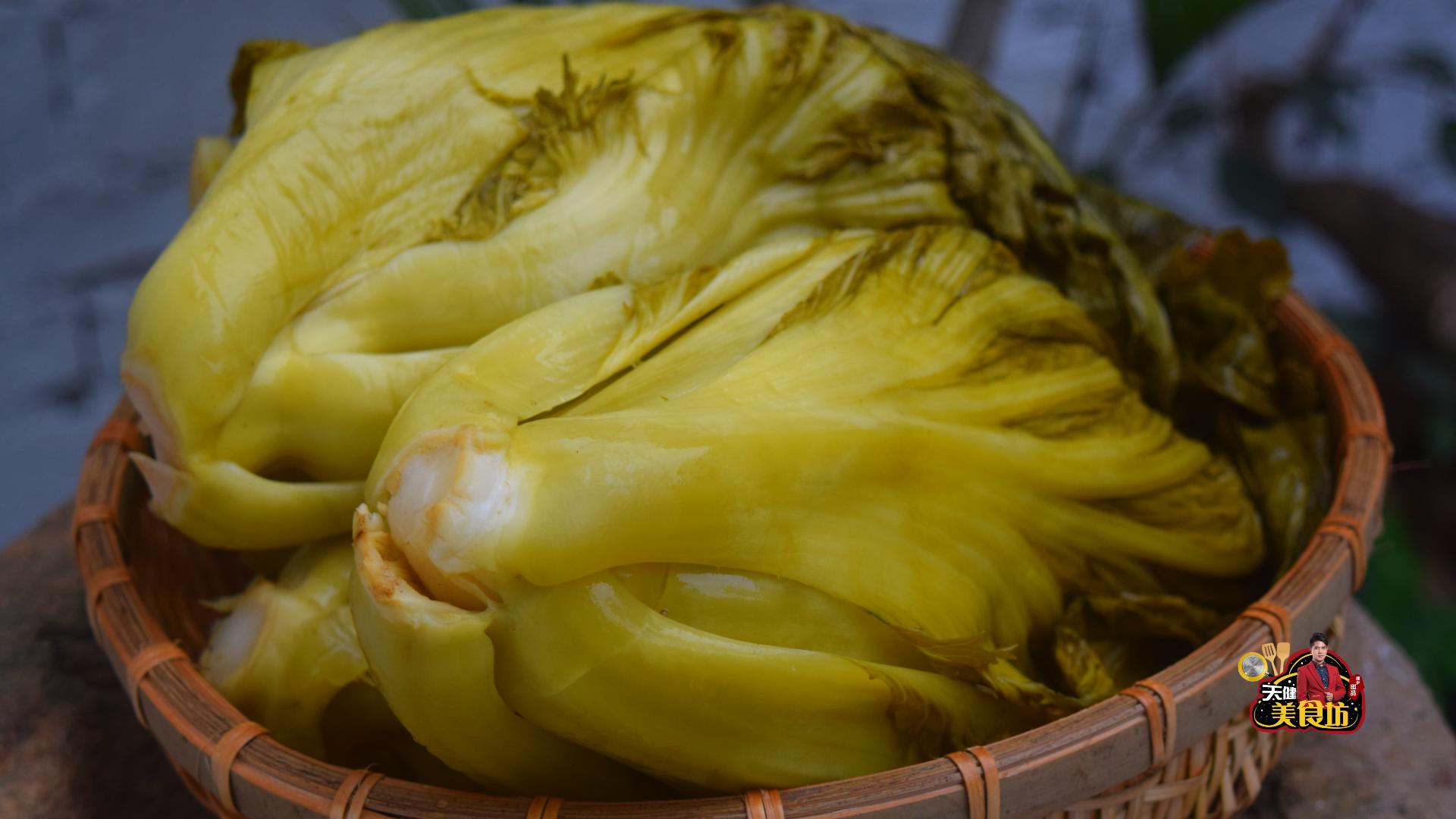 弄酸菜放什么才能使酸菜脆爽,酸菜腌制方法脆爽甜