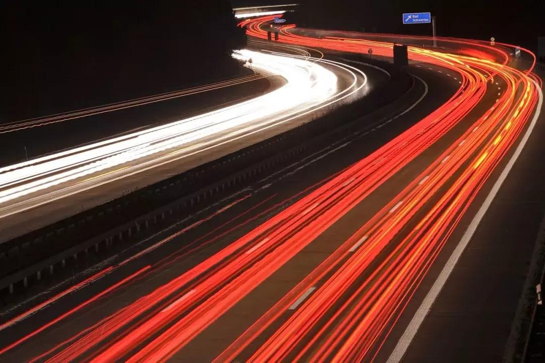 豪车碰瓷套路,豪车组团碰瓷骗局