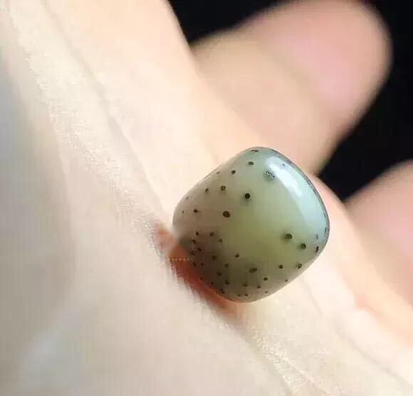 过度炒作的文玩,玉化星月价格表