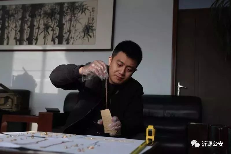 门锁有安全漏洞小偷轻易入室盗窃,防入室盗窃的锁