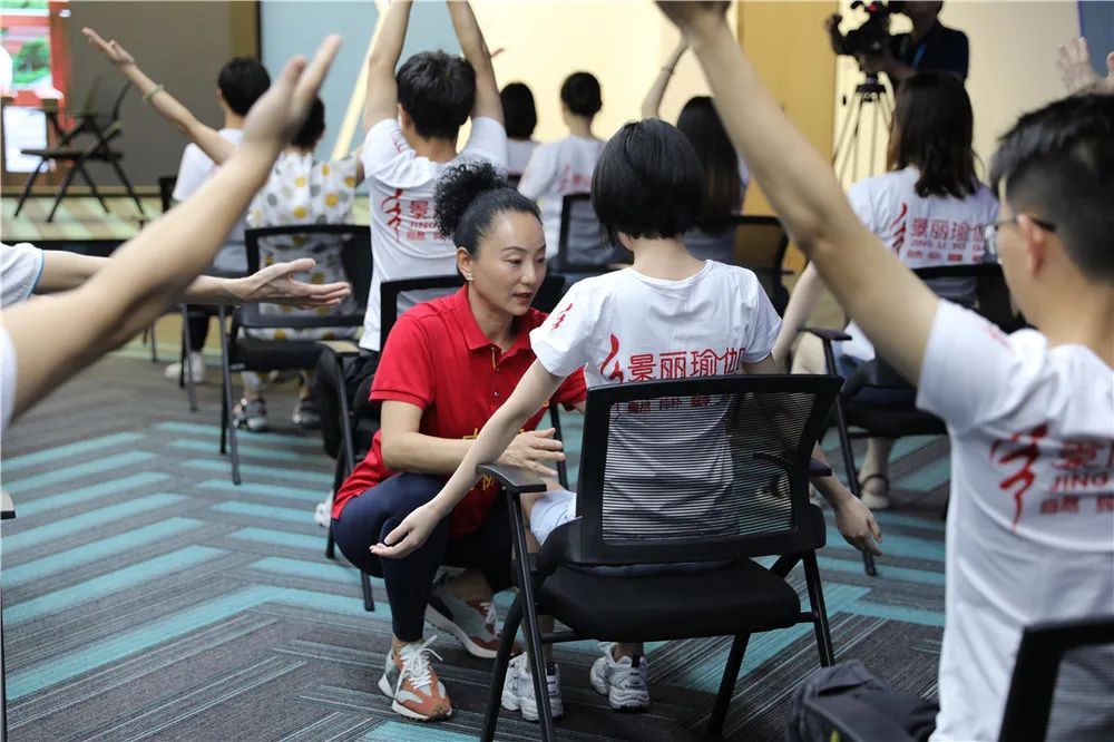 景丽瑜伽理疗视频,景丽瑜伽全集完整版