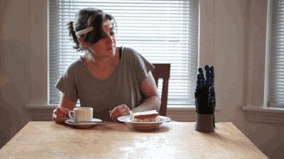 最新科技前沿技术人工智能,科幻中的脑机接口技术