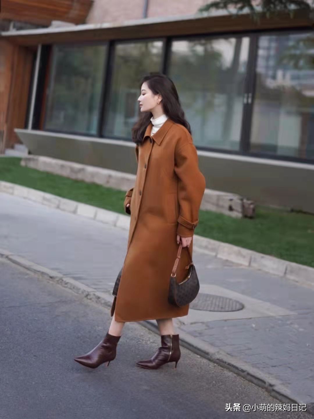 秋冬靴子推荐什么颜色,秋天哪个颜色靴子好看