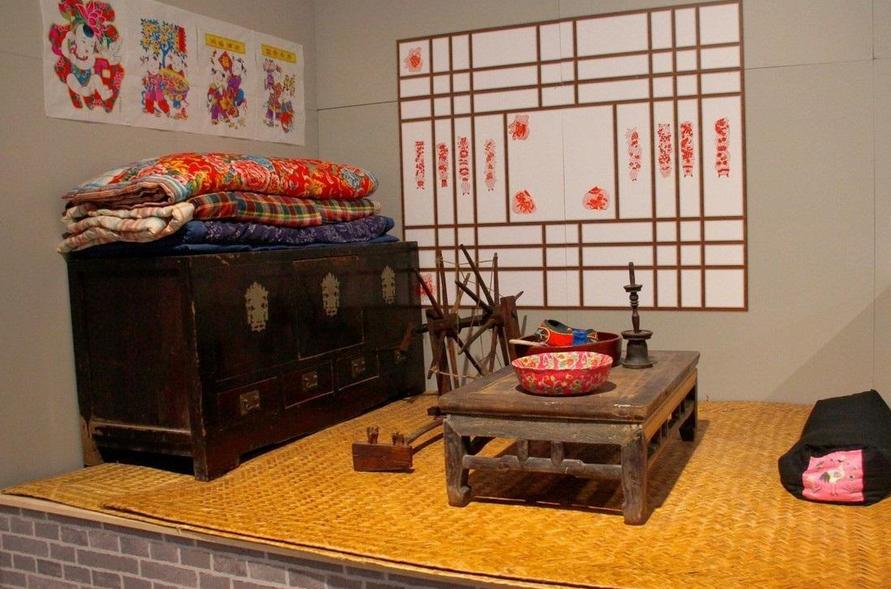 东北人为什么喜欢睡“火炕”，这种习俗源于何时？有何历史渊源？