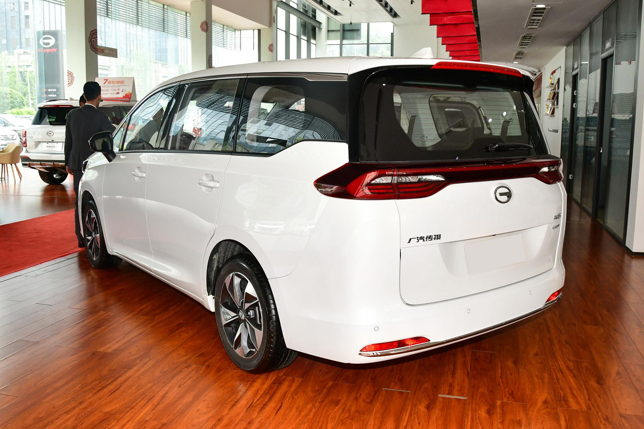 6座mpv车型推荐传祺m6,传祺m6手动最便宜的七座mpv