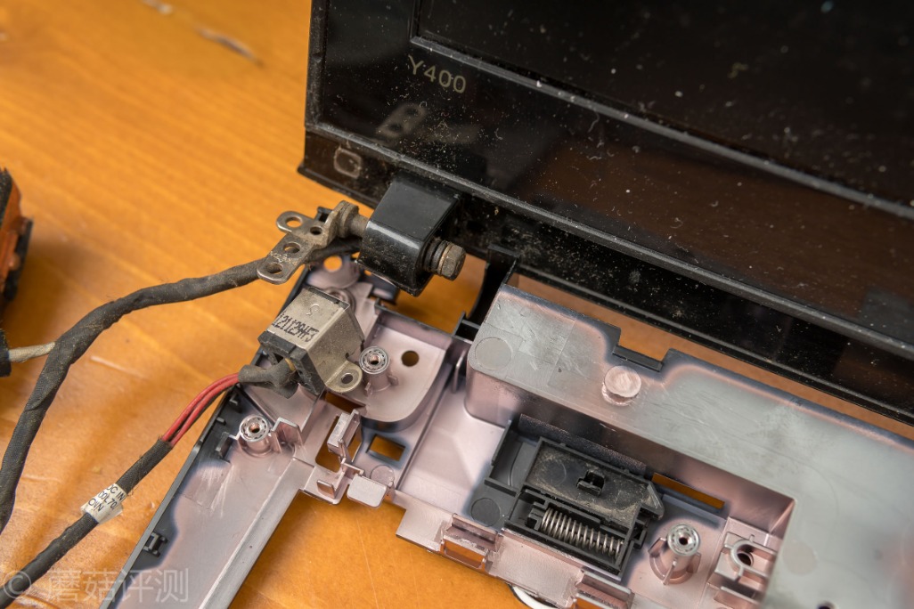 转轴坏了一定要换a壳吗,y400转轴断裂修复