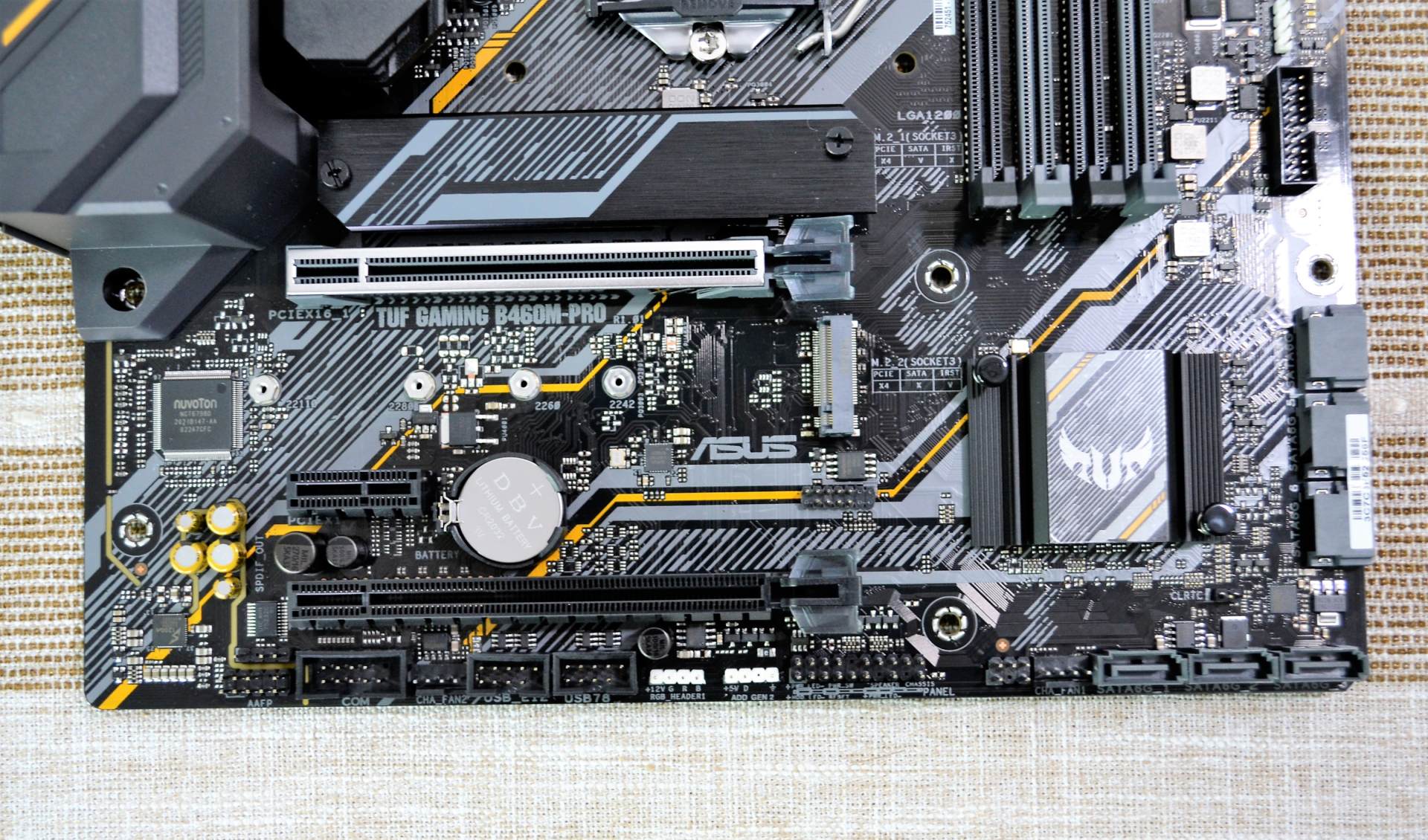 华硕tufgamingb460-plusm.2,diy你的超高性价比主机