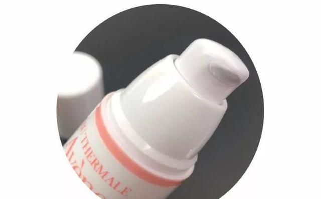 「评测」这7支美白精华,满足了敏感肌的我对提亮淡斑的所有幻想