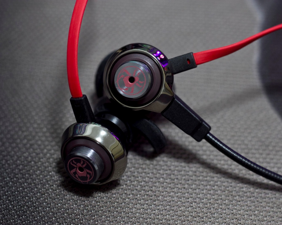 游戏耳机可有线可蓝牙,浦记耳机g50有没有声卡