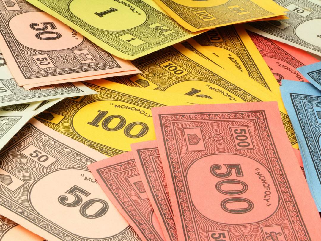 《大富翁》竟然没有纸币了？说句话就可以买地，你怎么看？