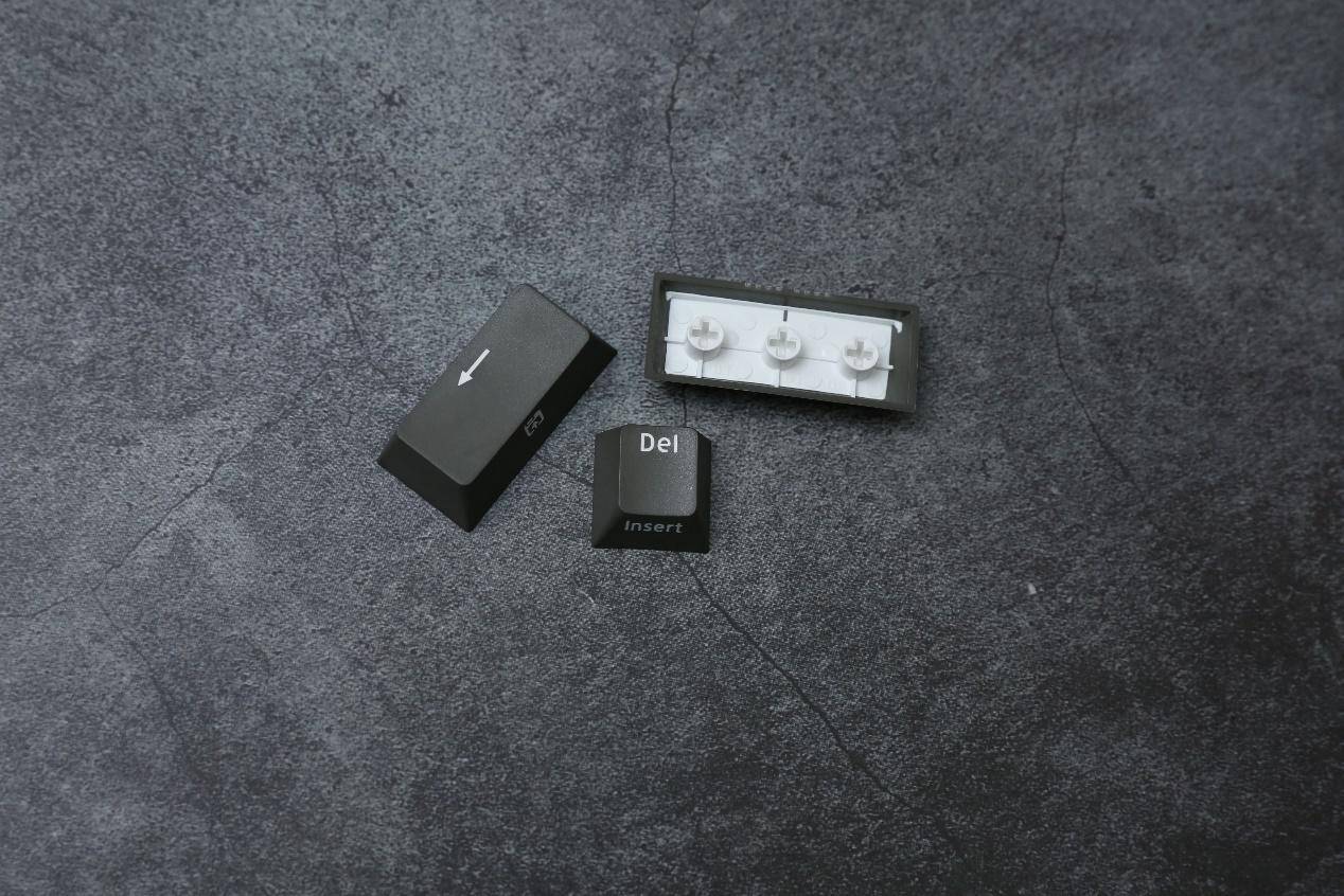 家里电子设备居然一夫多妻？如何优化家中电子设备的使用方式