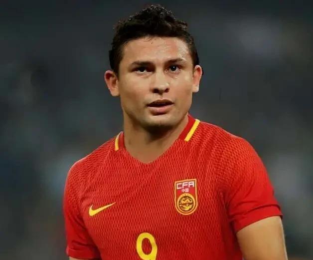 埃尔克森归化参加世预赛了吗,埃尔克森入选的巴西国家队