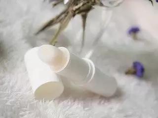 唇纹深适合什么口红淡化唇纹,唇纹怎么消除视频教程