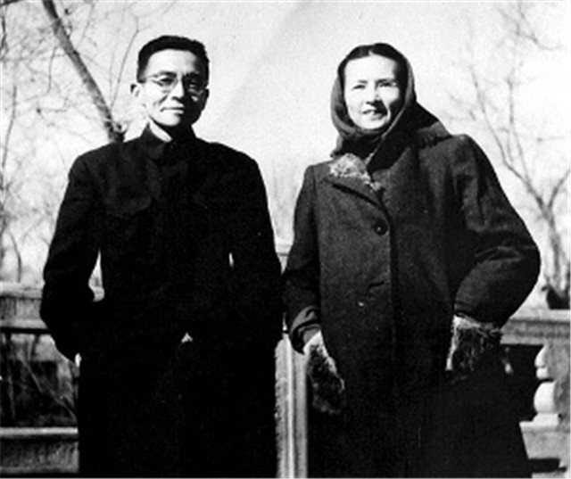 林徽因在香山养病,林徽因躺在病榻上