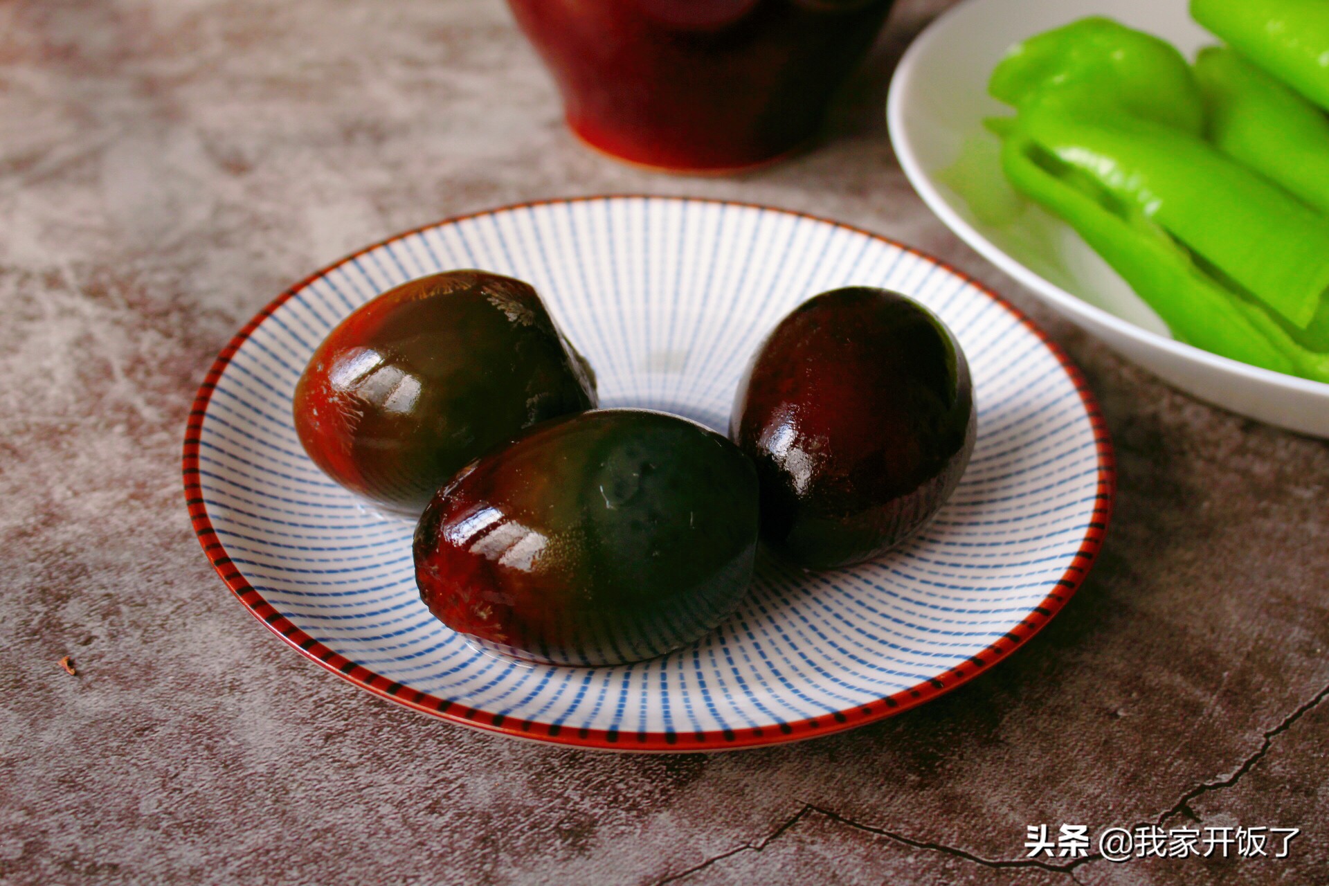 擂辣椒皮蛋入味,擂辣椒皮蛋拌饭辣不辣