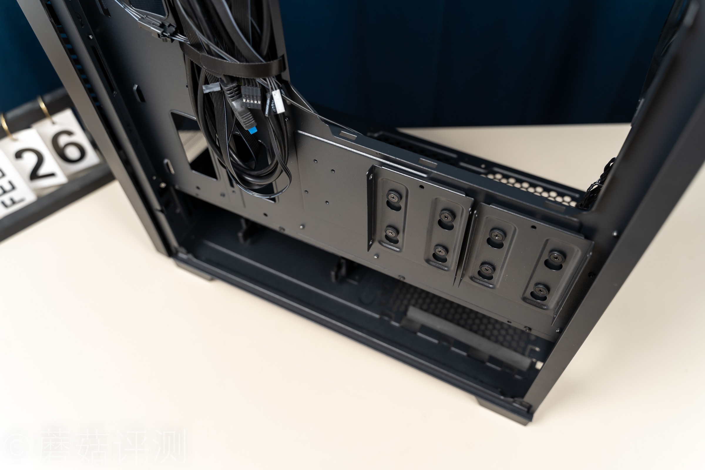 艾湃电竞机箱白色,艾湃电竞水冷评测