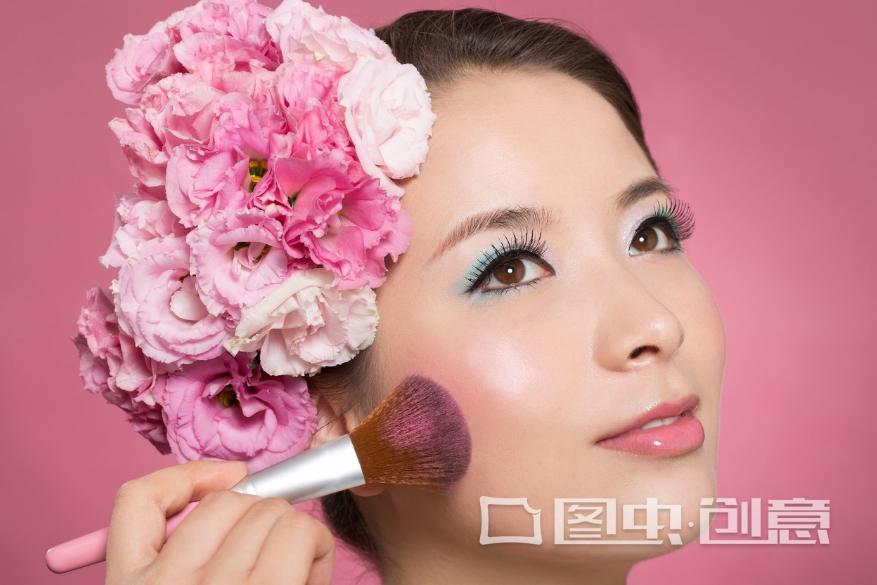 bb霜涂在脸上的正确方法,bb霜如何用才不卡粉不脱妆