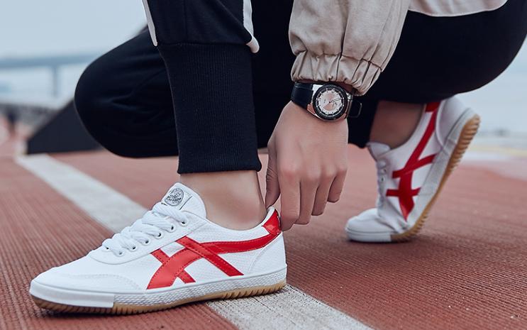 閲嶆嬀骞磋交鏃剁殑鍥炲繂,閲嶆嬀缁忓吀鍥為【闈掓槬