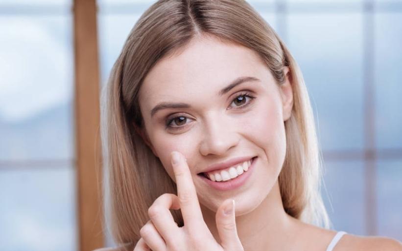 化妆往脸上乱涂,化妆的正确步骤bb霜前面用什么