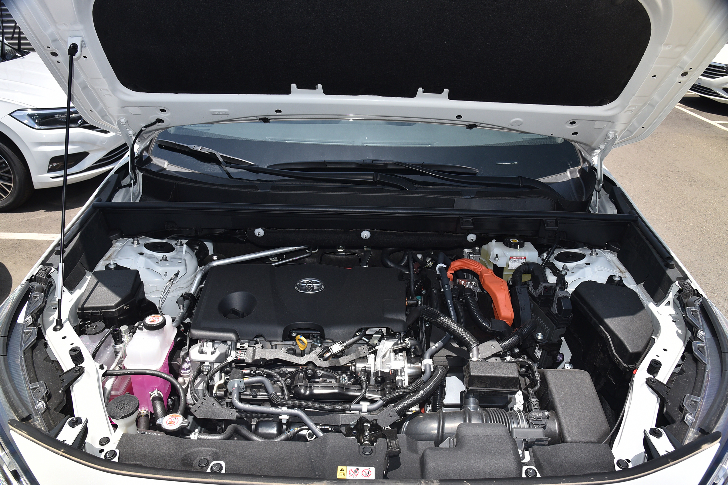 全新rav4荣放重度四驱评测,配四驱的国产suv有哪些