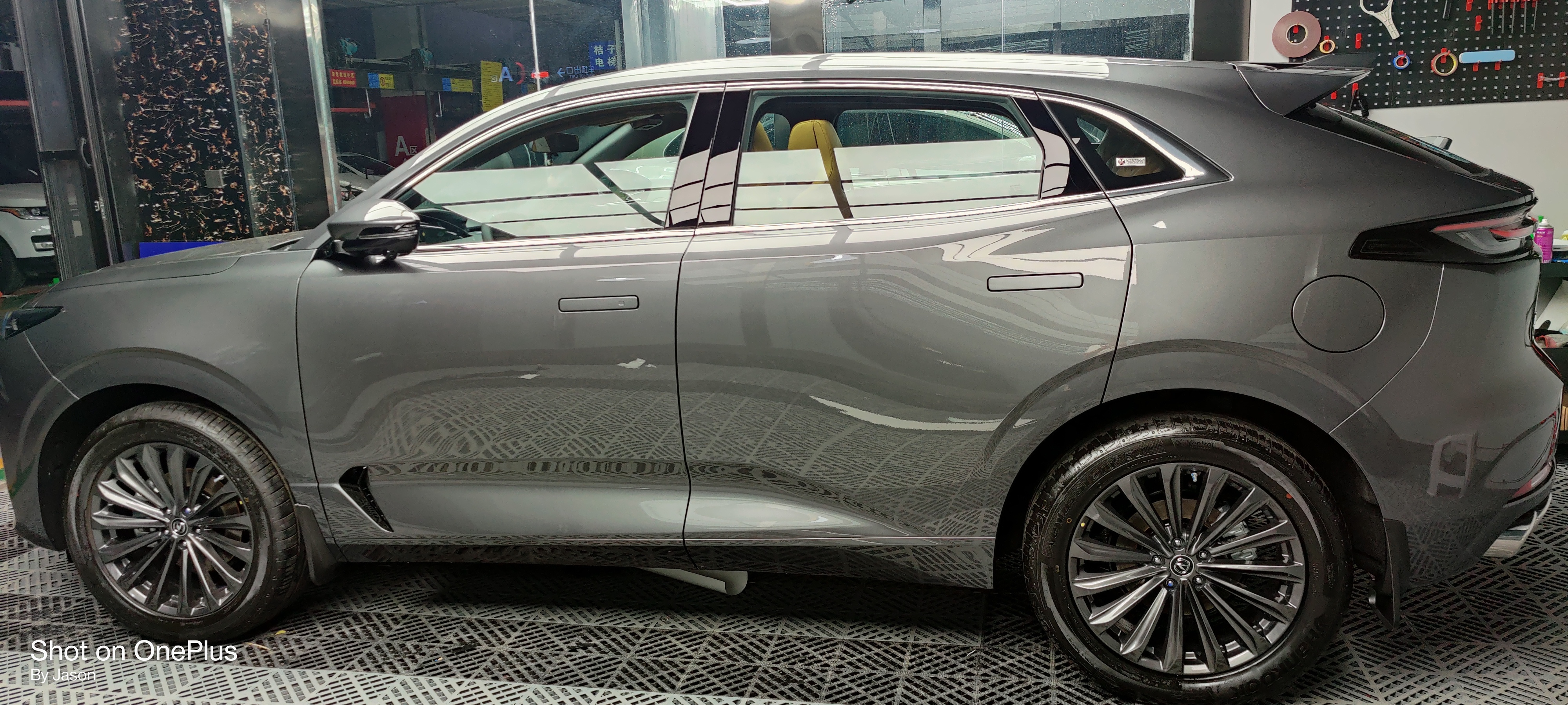 长安unik智电idd底盘装甲,unik底盘装甲做得怎么样