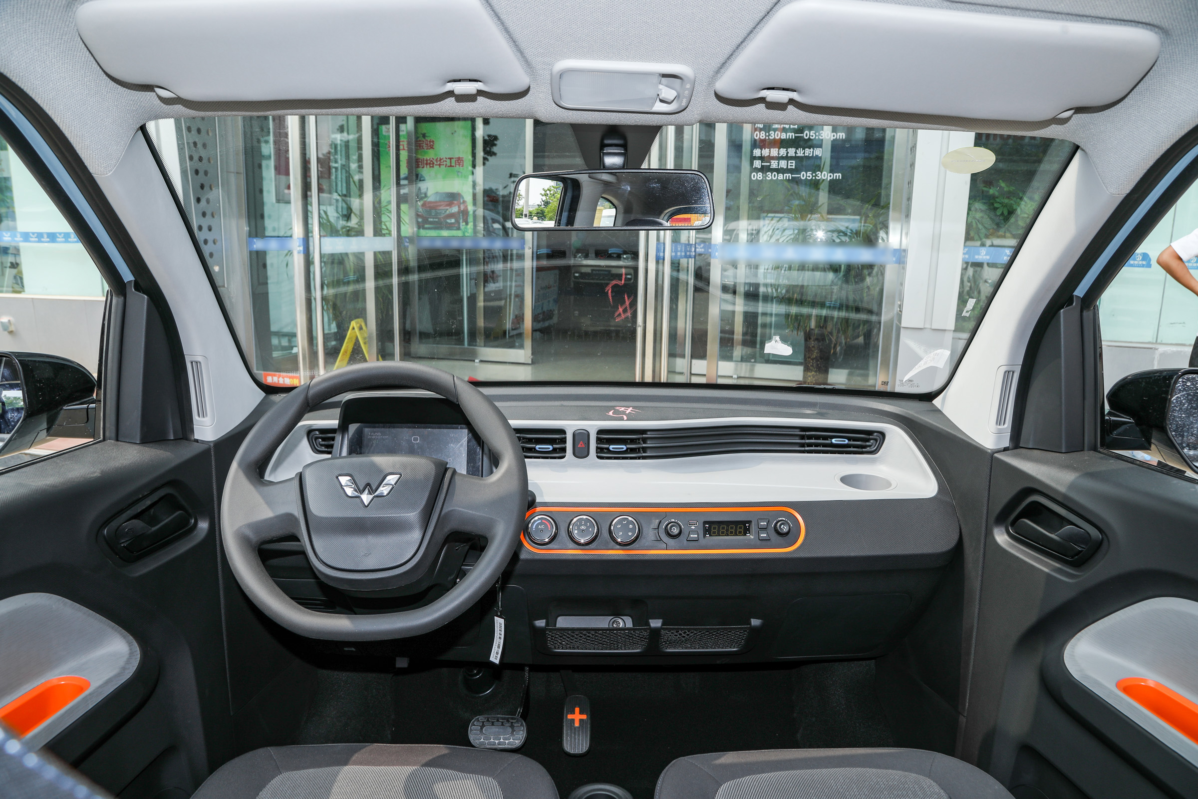 五菱宏光MINIEV点烟器没反应怎么解决?这里有一些处理方法