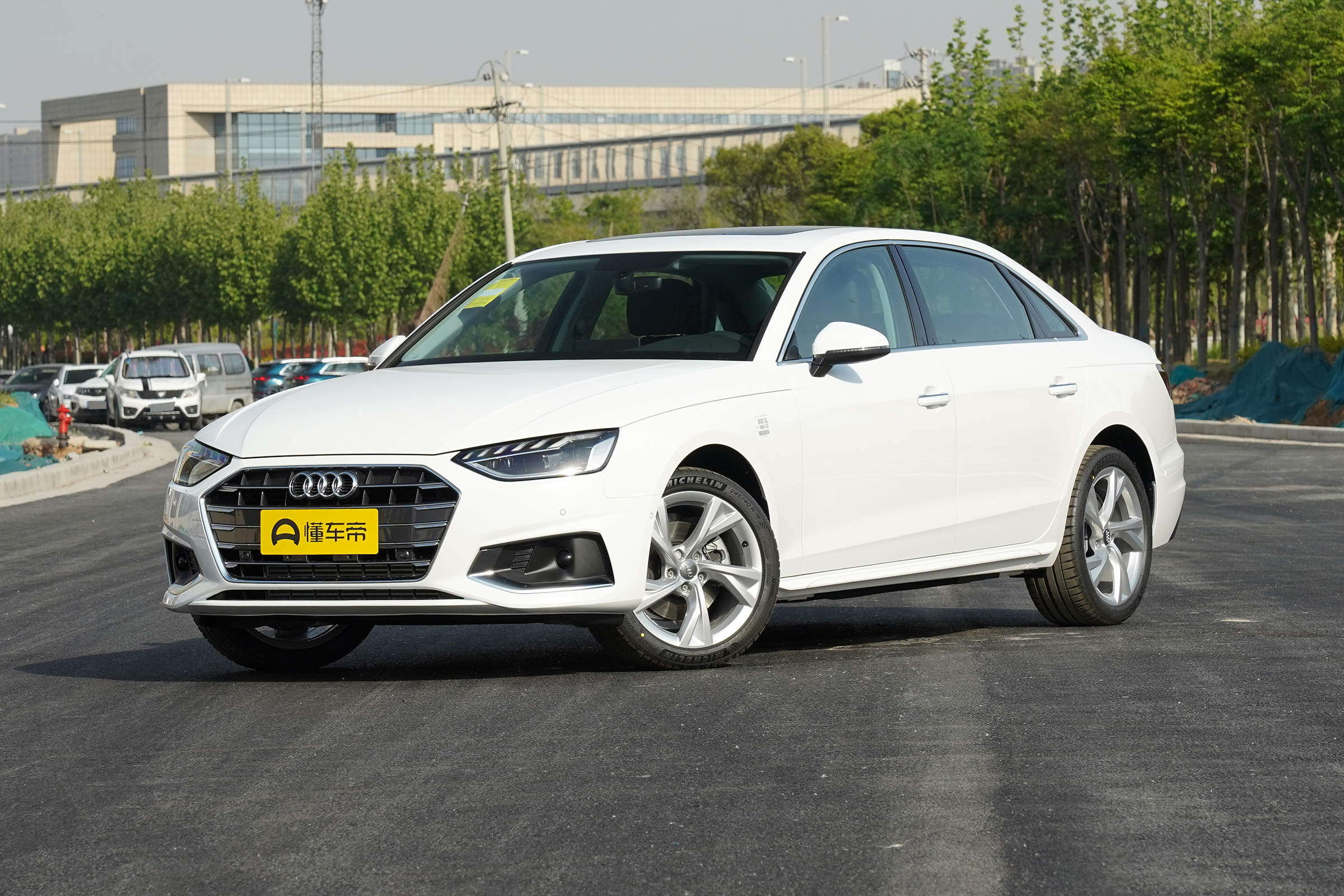 奥迪a4l雷克萨斯es200,奥迪a4l和雷克萨斯es200价格对比