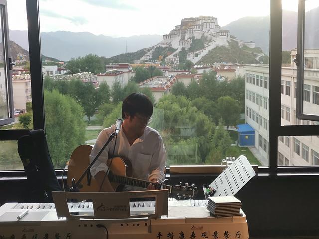 西藏拉萨这个城市好吗,拉萨市区是什么样的地方