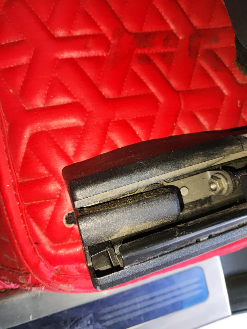 09款路虎发现32.7t值不值得买,路虎发现3二手车值得入手吗