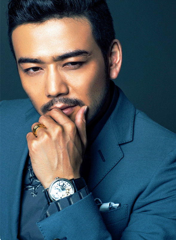 杨烁落魄总裁,杨烁落魄的时候捡垃圾