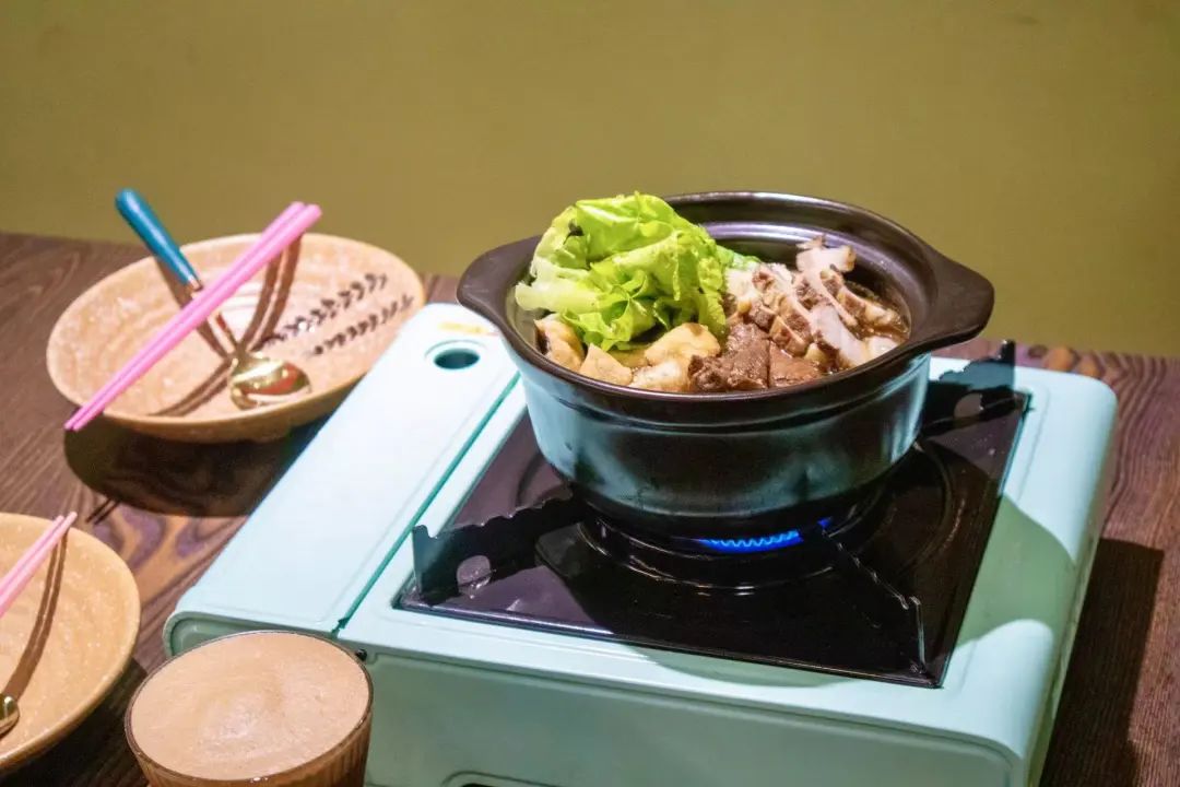 在这座充满松弛感的城市里，喝了两天咖啡