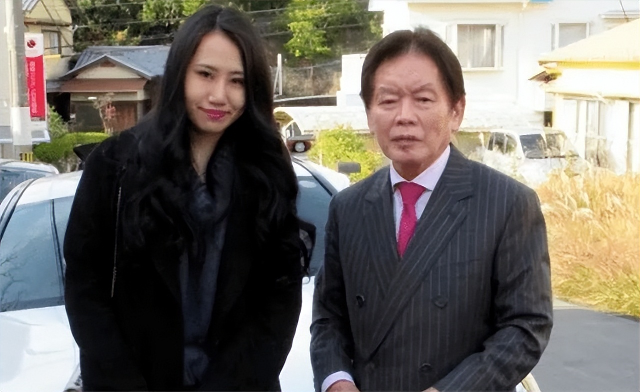 日本富豪暴毙,日本富翁结婚三个月死亡