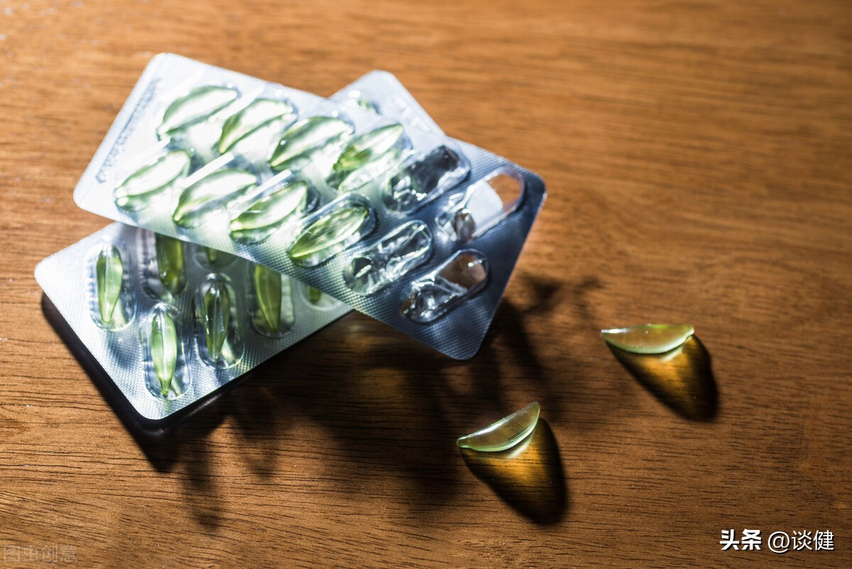 严重缺乏维生素d需要补多久,你缺维生素都有什么症状