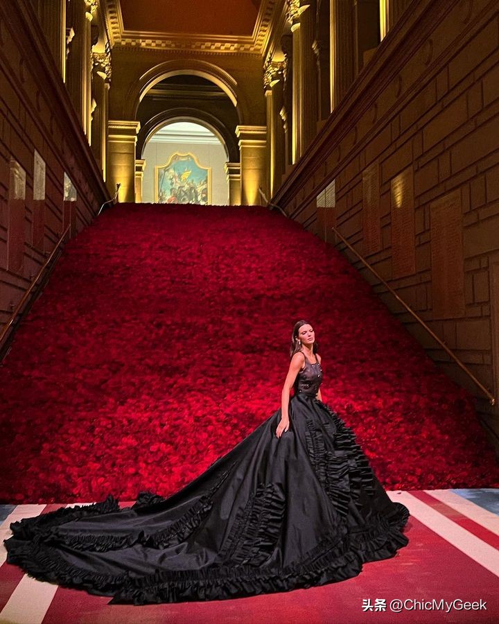 肯达尔詹娜上综艺,肯达尔詹娜穿健身服下车视频