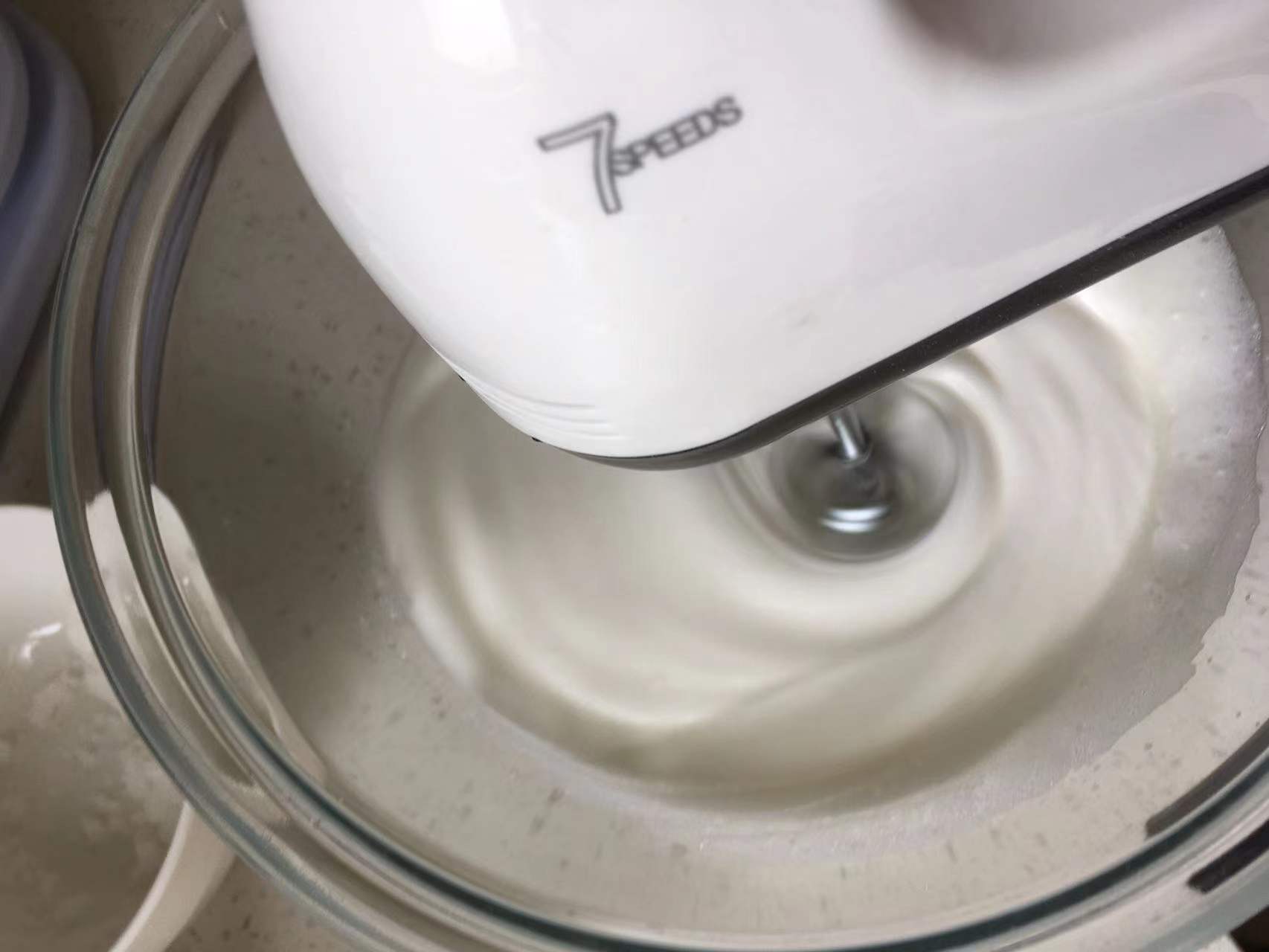 新手小白做蛋糕简单好看,新手小白做的蛋糕款式