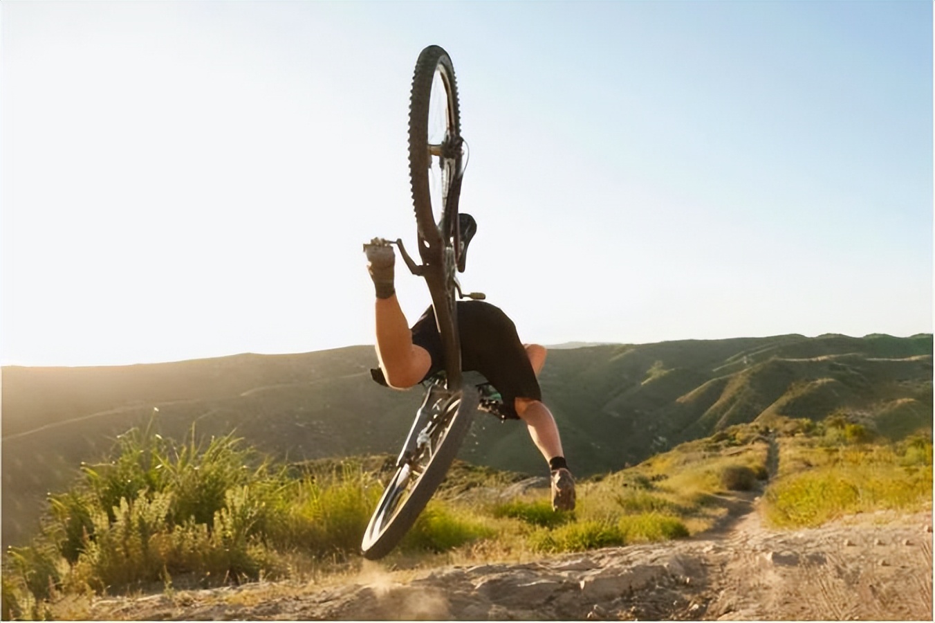 摔车脑震荡,车祸脑震荡恢复的最佳方法