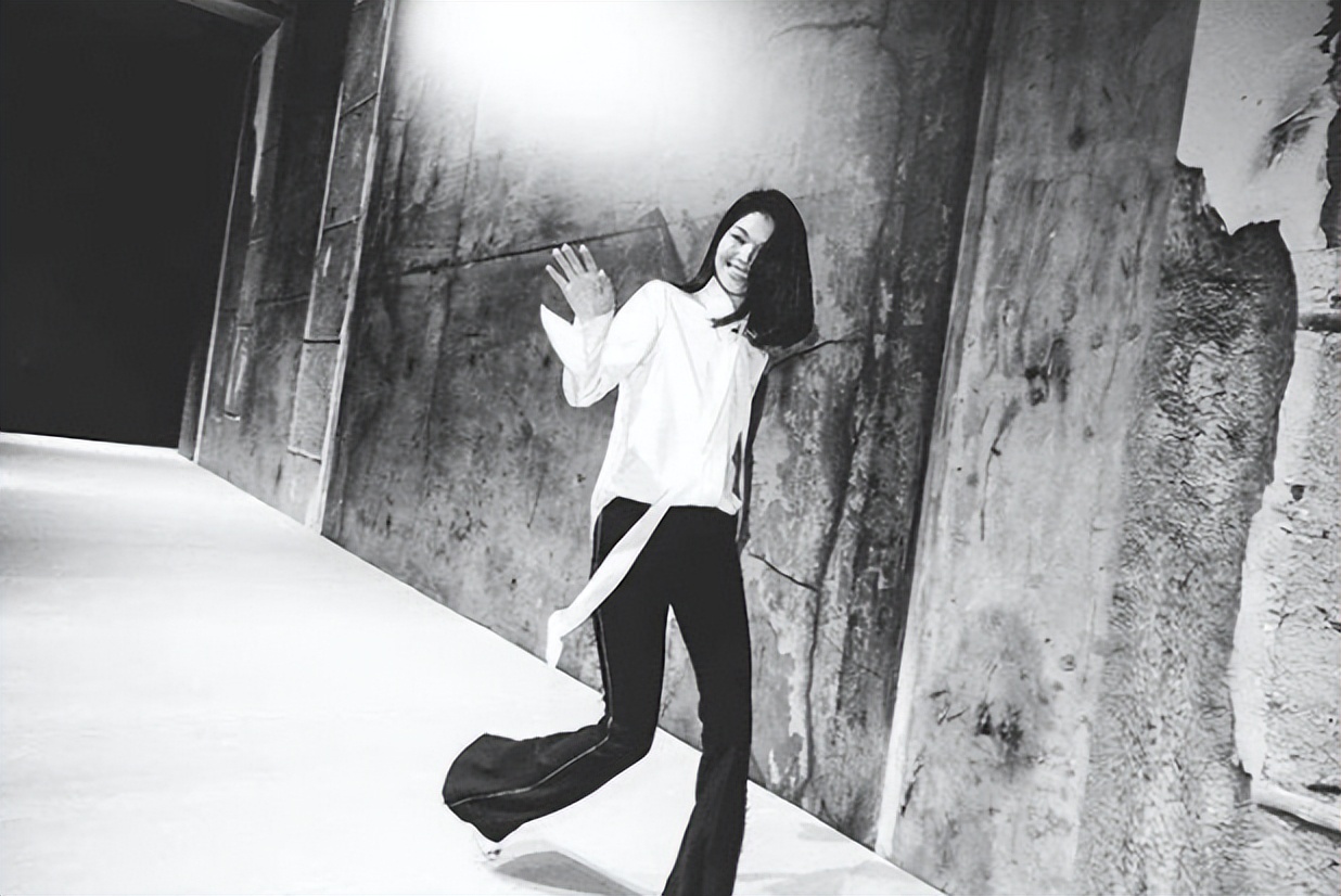 中国丑模吕燕自信,中国最丑的女模吕燕