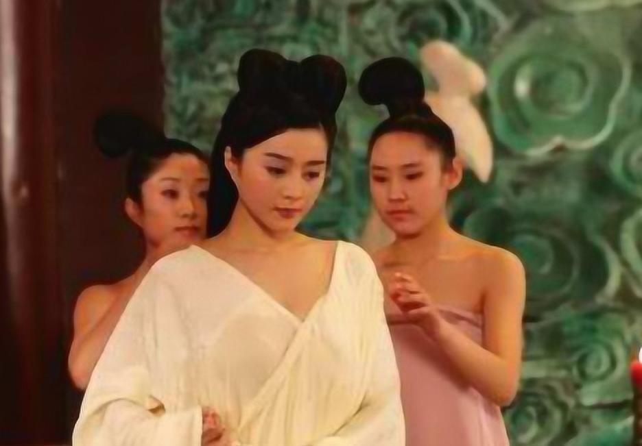 在古代太监最好的差事是什么呢,古代太监都是伺候哪些沐浴更衣