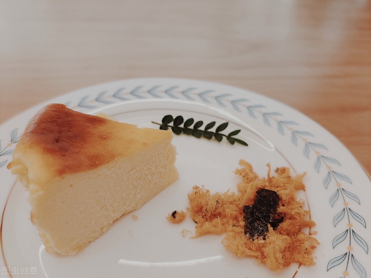 湖南老板开甜品店,利用“果汁免费喝”,一年获利100万,学学