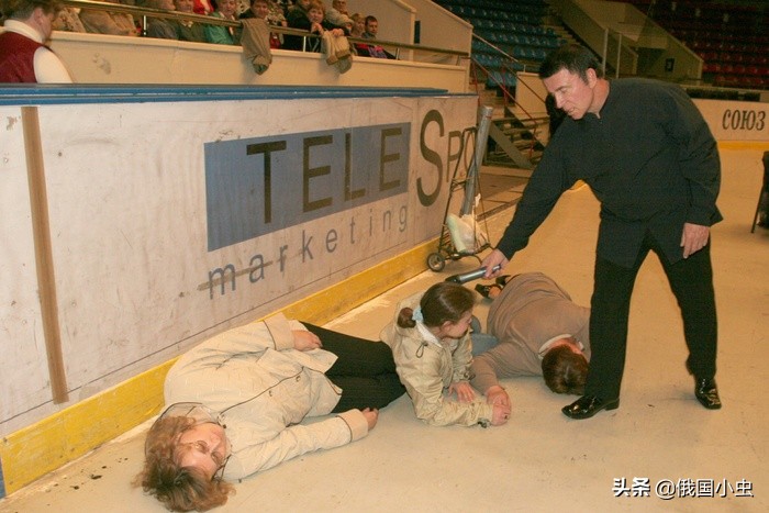 精神病院工作25年使他成名，著名催眠师阿纳托利的真实故事