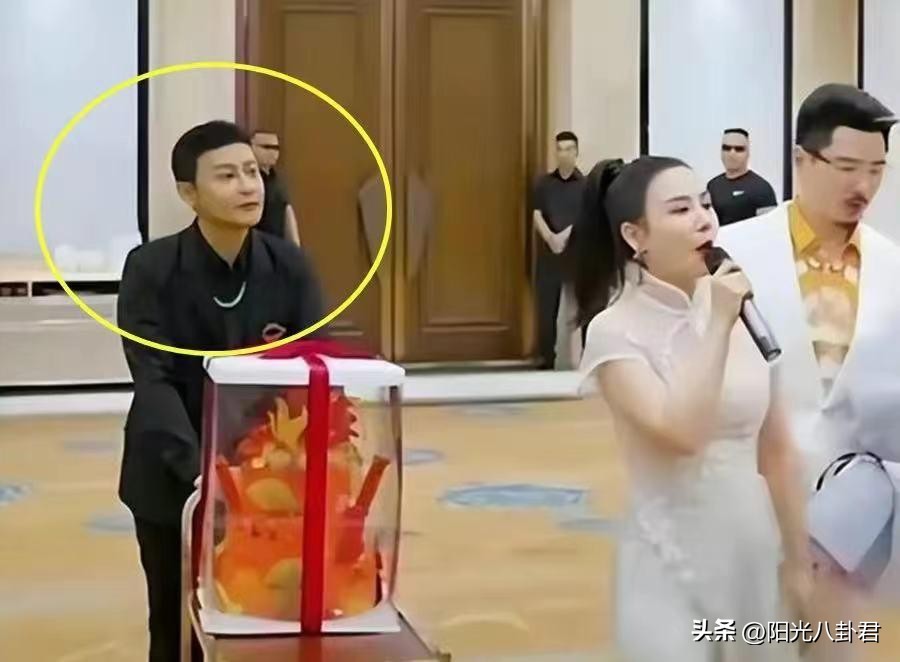 为成名网红付出的代价,为网红助力打榜被骗钱